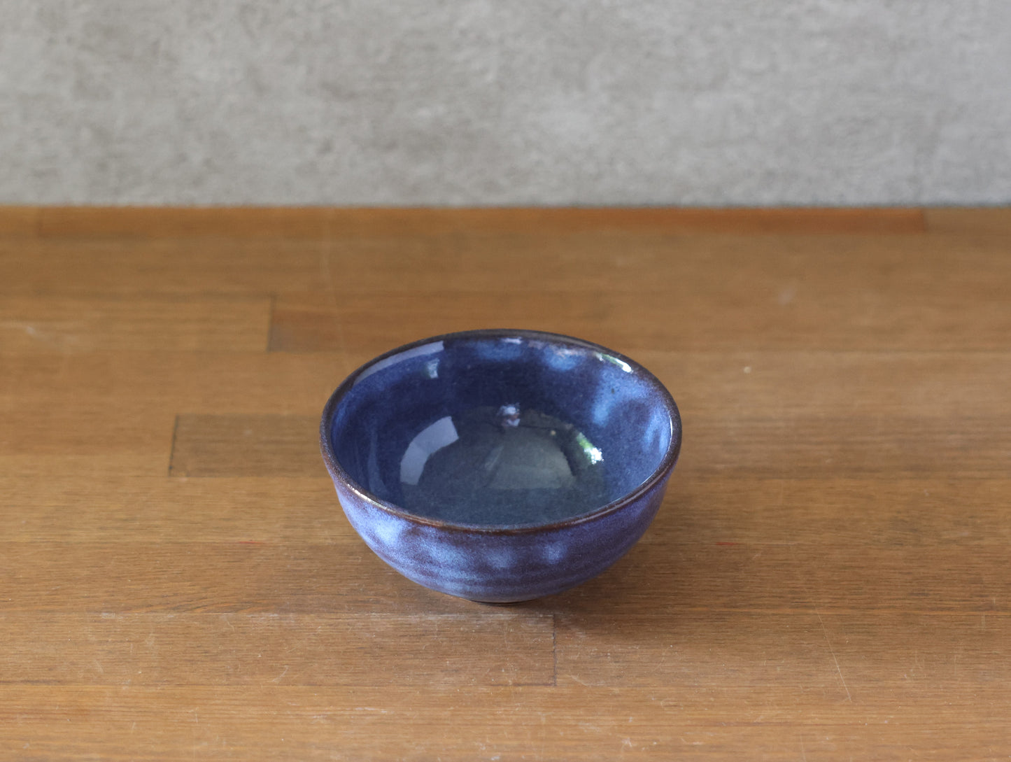 Round small bowl
