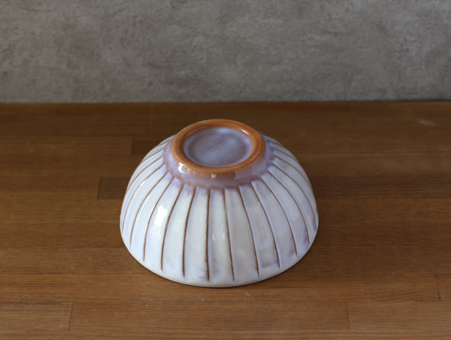 Beveled rice bowl