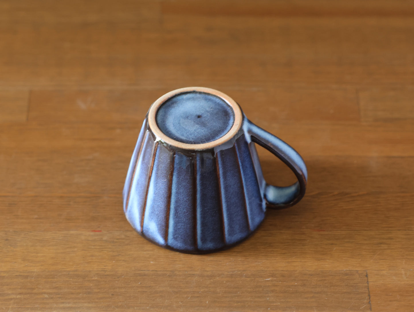 Small beveled cafe au lait cup