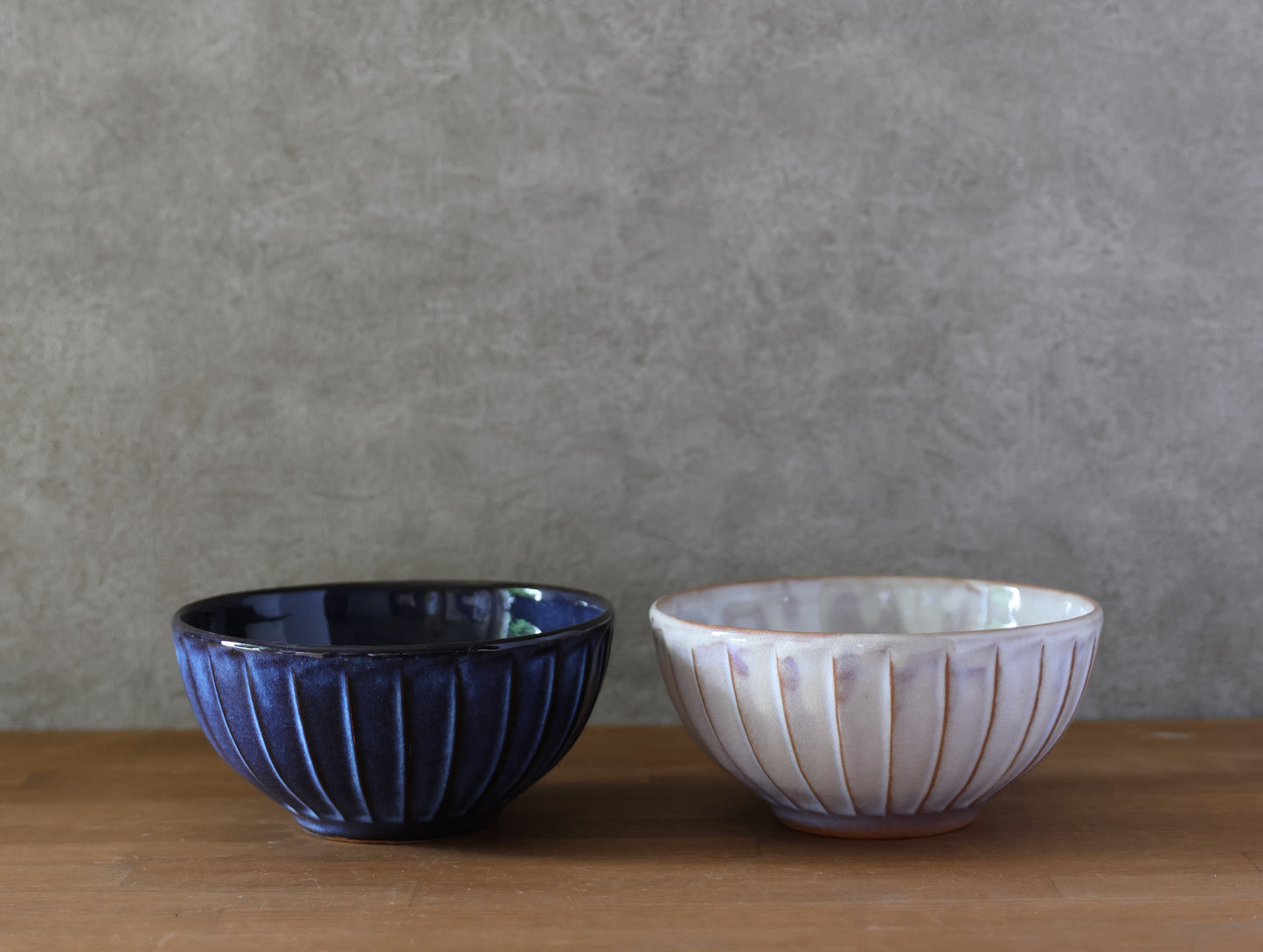 Beveled rice bowl