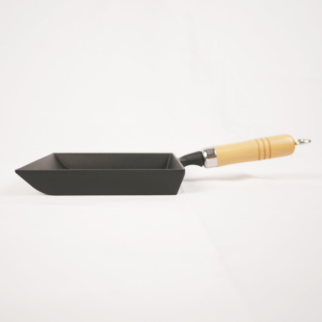 Tamagoyaki (with wooden handle)