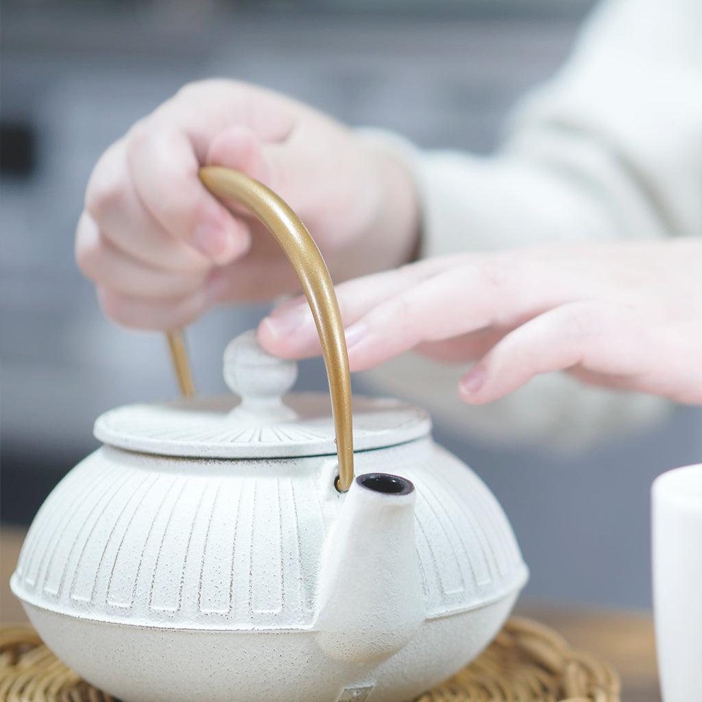 急須5型菊(金/麻色)